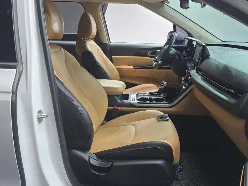 2021 Kia Carnival с пробегом 104 029 км