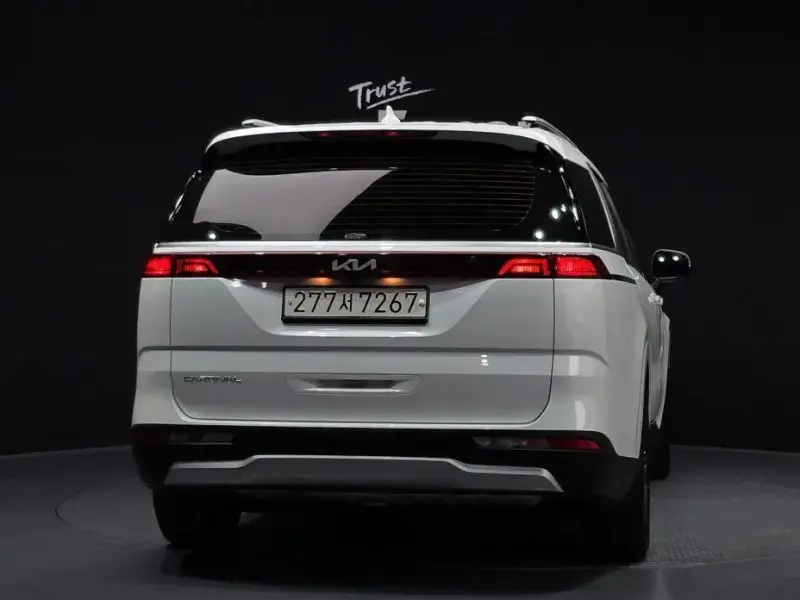 2021 Kia Carnival с пробегом 118 236 км