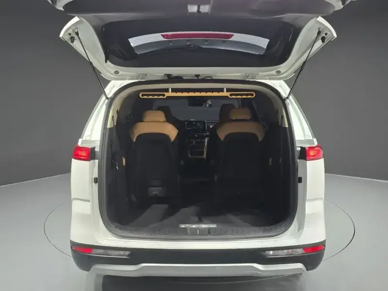 2021 Kia Carnival с пробегом 118 236 км
