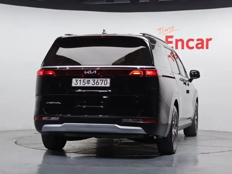 2021 Kia Carnival с пробегом 68 297 км