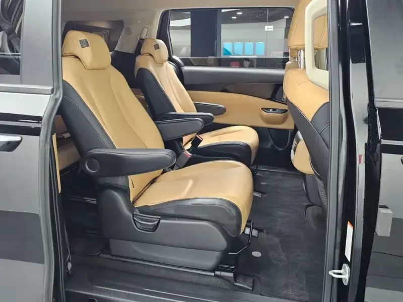 2021 Kia Carnival с пробегом 68 297 км