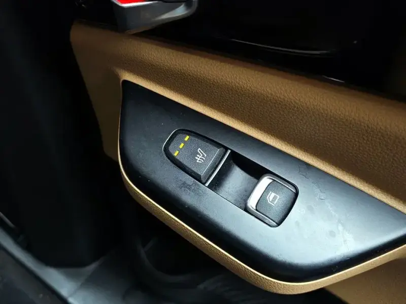 2022 Kia Carnival с пробегом 77 516 км