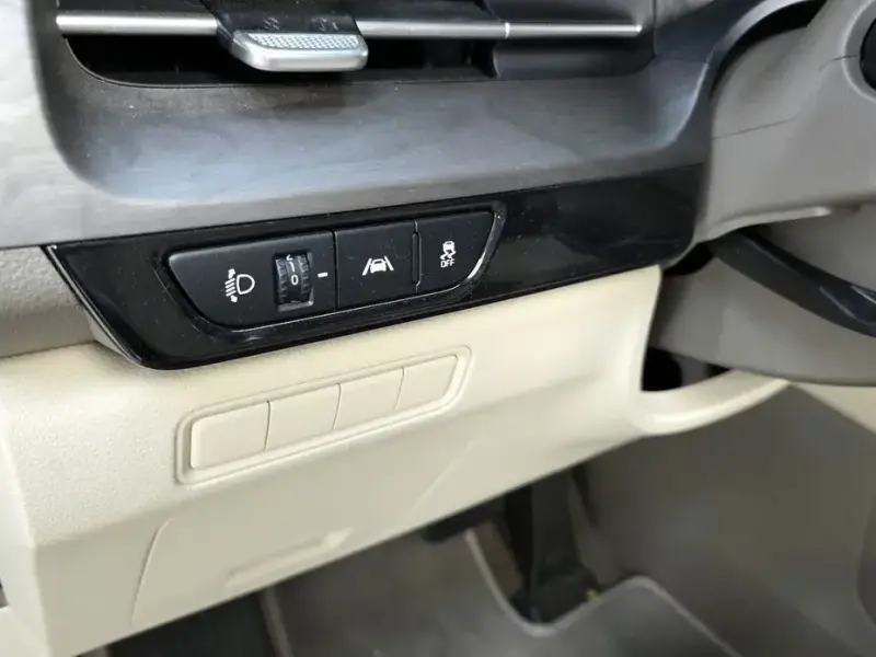 2022 Kia Carnival с пробегом 61 259 км