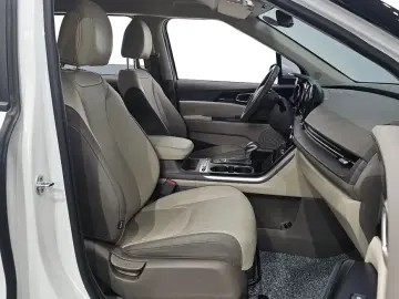 2022 Kia Carnival с пробегом 58 729 км