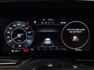 2022 Kia Carnival с пробегом 35 136 км