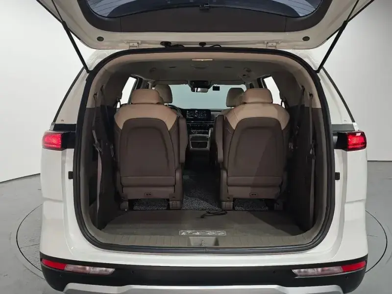2022 Kia Carnival с пробегом 58 729 км