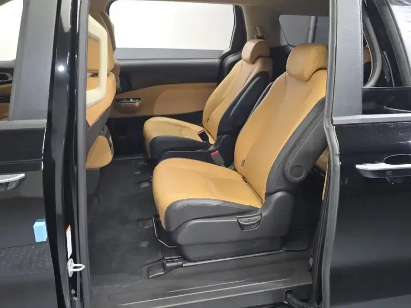 2022 Kia Carnival с пробегом 35 136 км
