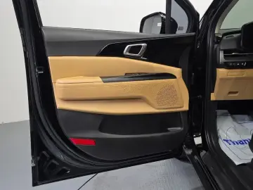 2022 Kia Carnival с пробегом 35 136 км