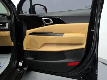 2022 Kia Carnival с пробегом 35 136 км