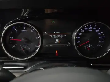 2021 Kia Carnival с пробегом 121 581 км