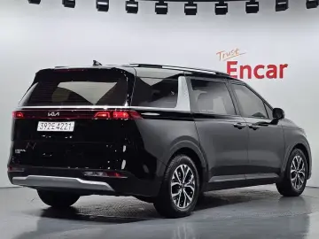 2023 Kia Carnival с пробегом 78 020 км