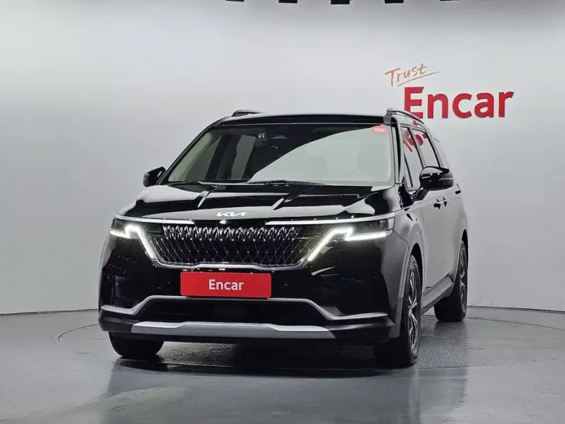 2023 Kia Carnival с пробегом 78 020 км