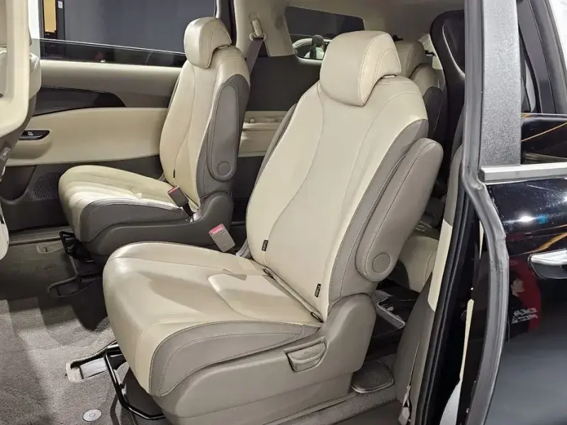 2023 Kia Carnival с пробегом 78 020 км