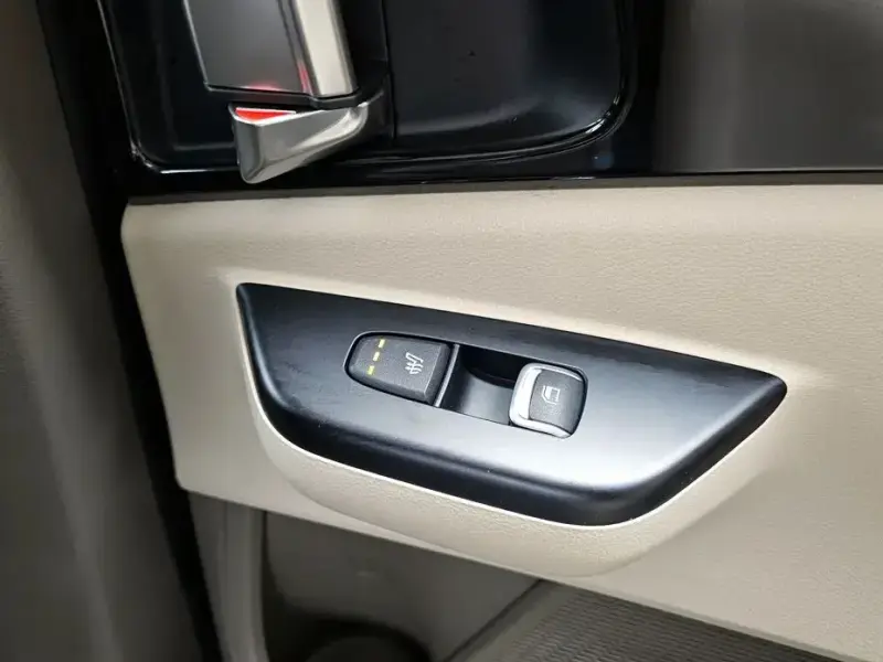 2023 Kia Carnival с пробегом 78 020 км