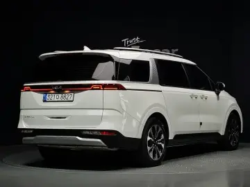2022 Kia Carnival с пробегом 100 345 км
