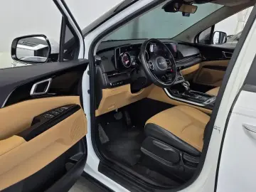 2022 Kia Carnival с пробегом 100 345 км
