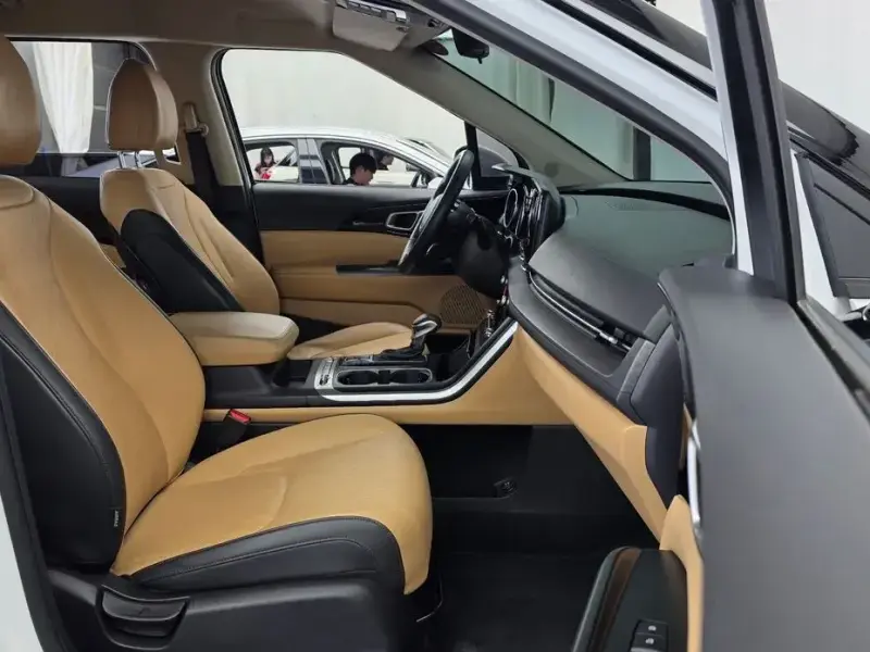 2022 Kia Carnival с пробегом 100 345 км