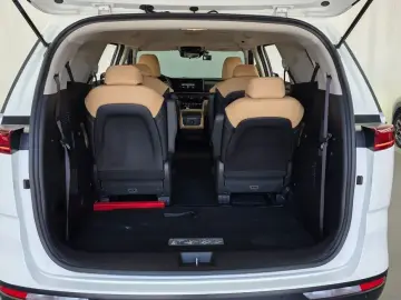 2022 Kia Carnival с пробегом 100 345 км