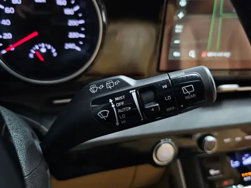 2022 Kia Carnival с пробегом 63 113 км