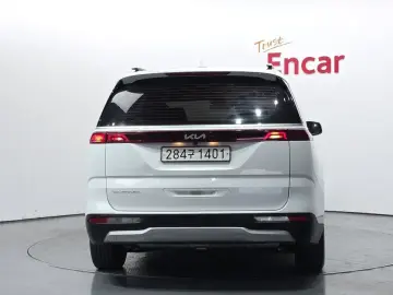 2021 Kia Carnival с пробегом 79 244 км