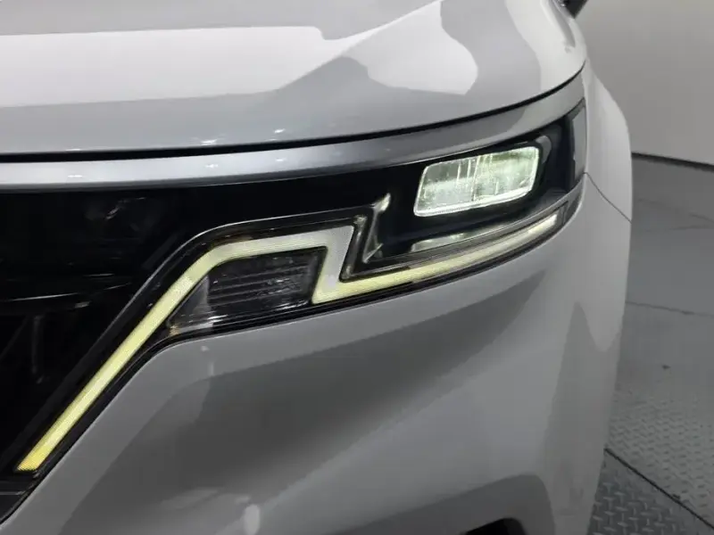 2022 Kia Carnival с пробегом 50 969 км