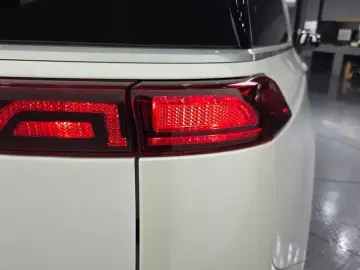 2022 Kia Carnival с пробегом 50 969 км