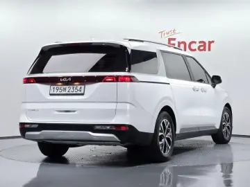 2023 Kia Carnival с пробегом 75 686 км