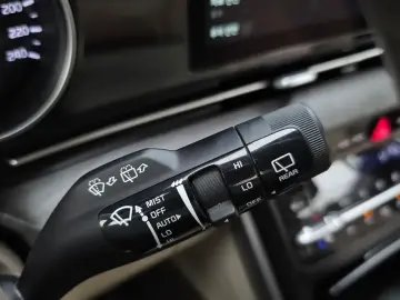 2023 Kia Carnival с пробегом 75 686 км