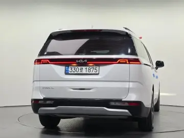2022 Kia Carnival с пробегом 104 179 км