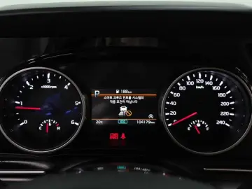 2022 Kia Carnival с пробегом 104 179 км