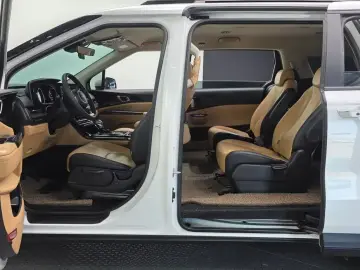 2022 Kia Carnival с пробегом 104 179 км