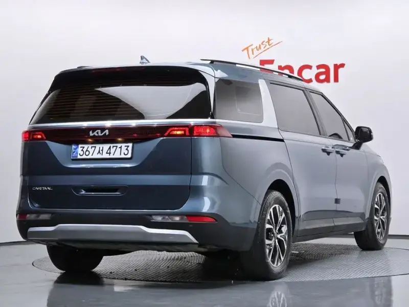 2022 Kia Carnival с пробегом 123 689 км