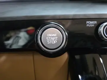 2022 Kia Carnival с пробегом 104 179 км