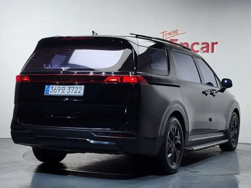 2021 Kia Carnival с пробегом 81 259 км