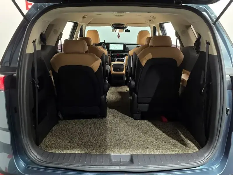 2022 Kia Carnival с пробегом 123 689 км