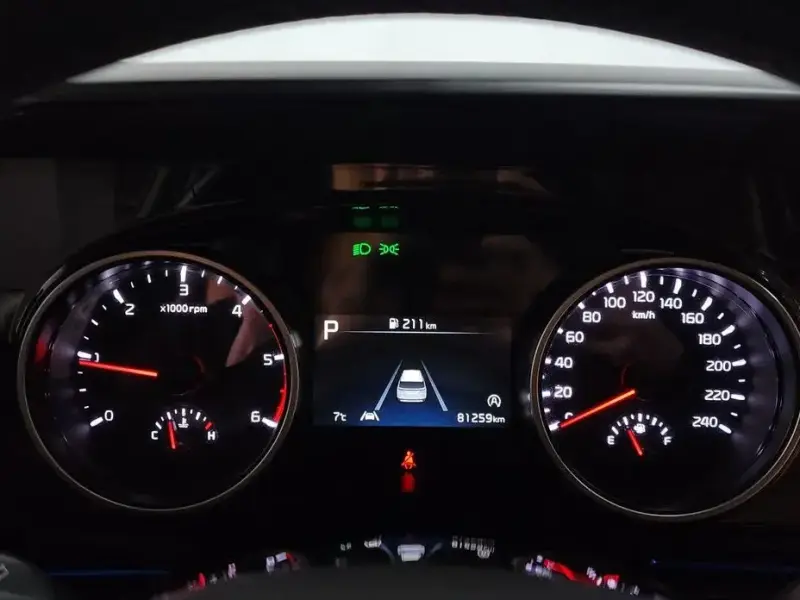 2021 Kia Carnival с пробегом 81 259 км