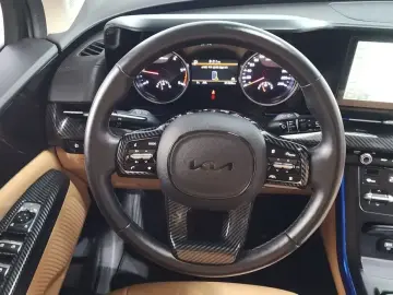 2021 Kia Carnival с пробегом 81 259 км