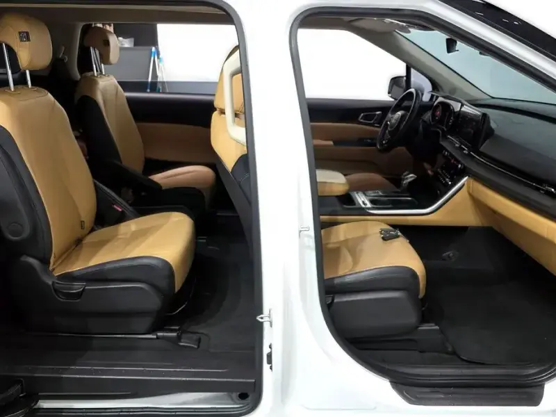 2022 Kia Carnival с пробегом 68 043 км