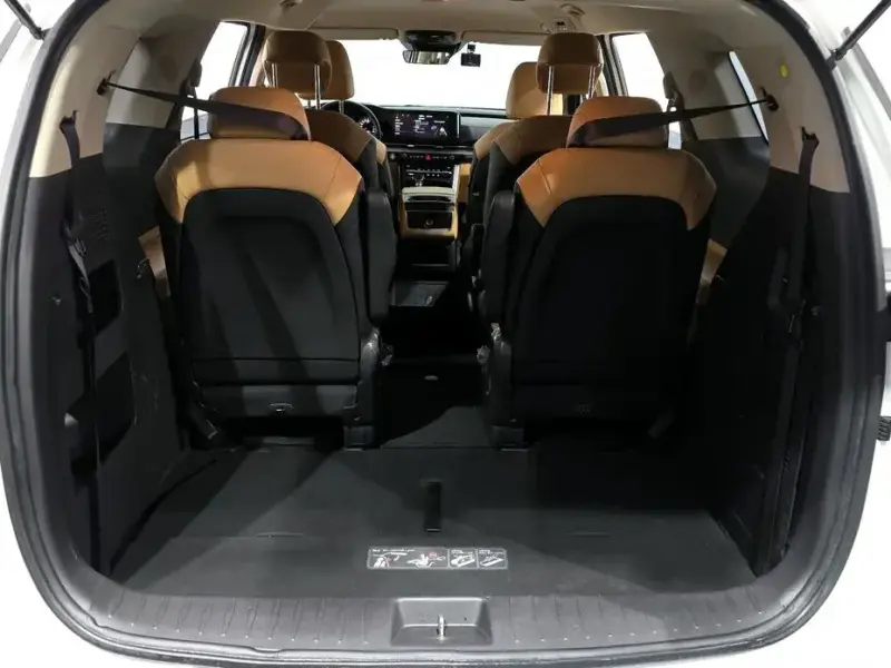 2022 Kia Carnival с пробегом 68 043 км