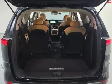 2021 Kia Carnival с пробегом 63 895 км
