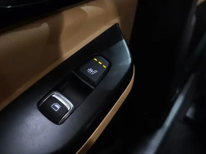 2023 Kia Carnival с пробегом 53 278 км