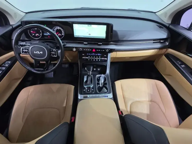 2022 Kia Carnival с пробегом 54 388 км