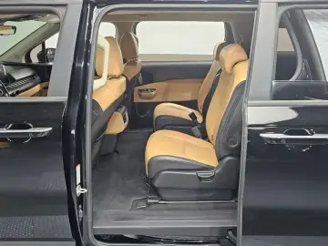 2021 Kia Carnival с пробегом 125 083 км