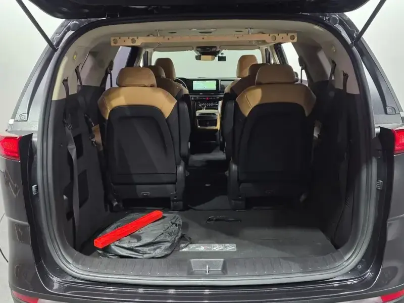 2022 Kia Carnival с пробегом 54 388 км