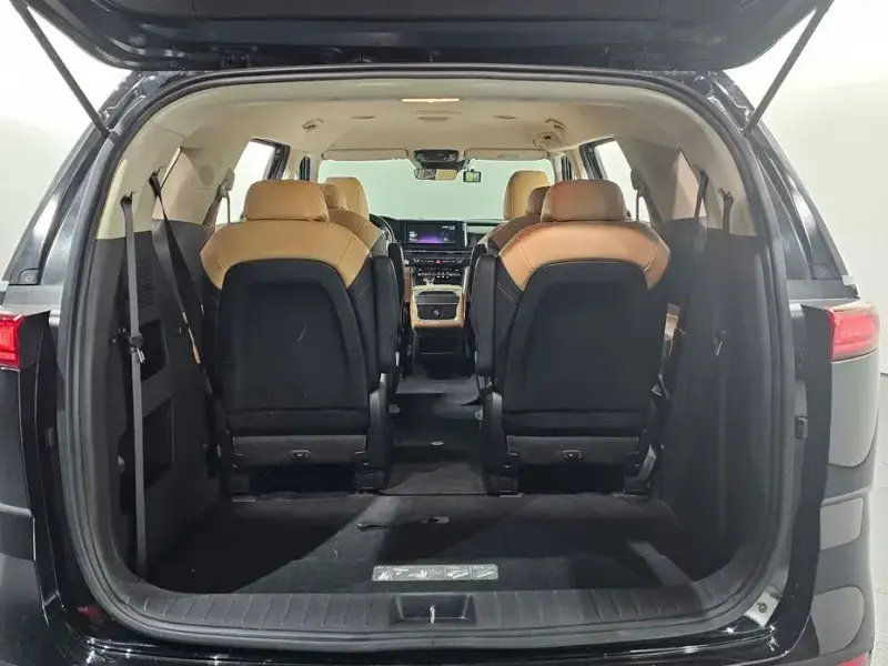 2021 Kia Carnival с пробегом 125 083 км