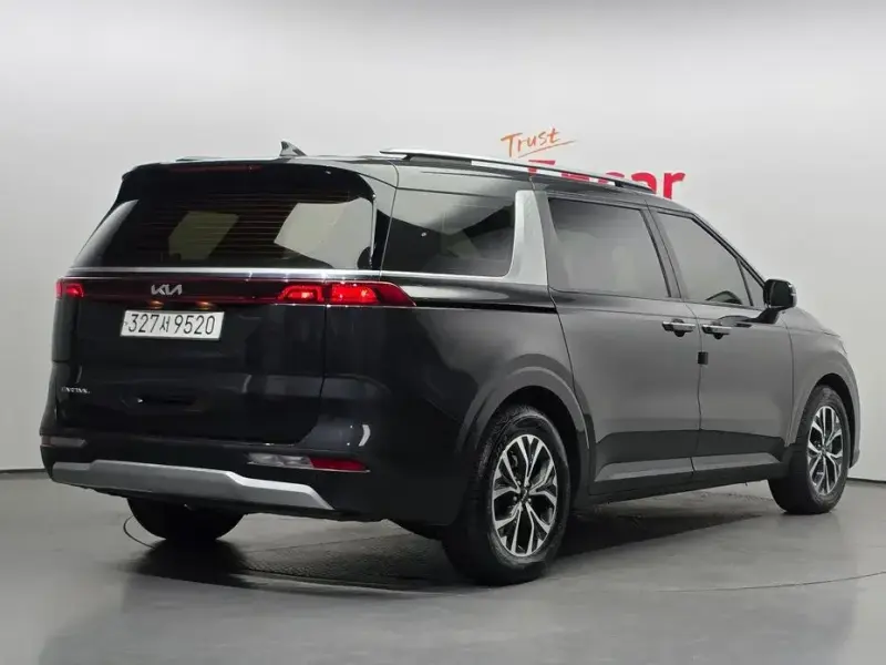 2022 Kia Carnival с пробегом 153 292 км