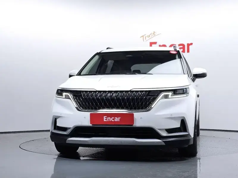 2022 Kia Carnival с пробегом 64 874 км