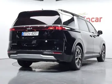 2022 Kia Carnival с пробегом 48 748 км