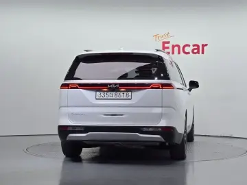 2021 Kia Carnival с пробегом 121 741 км