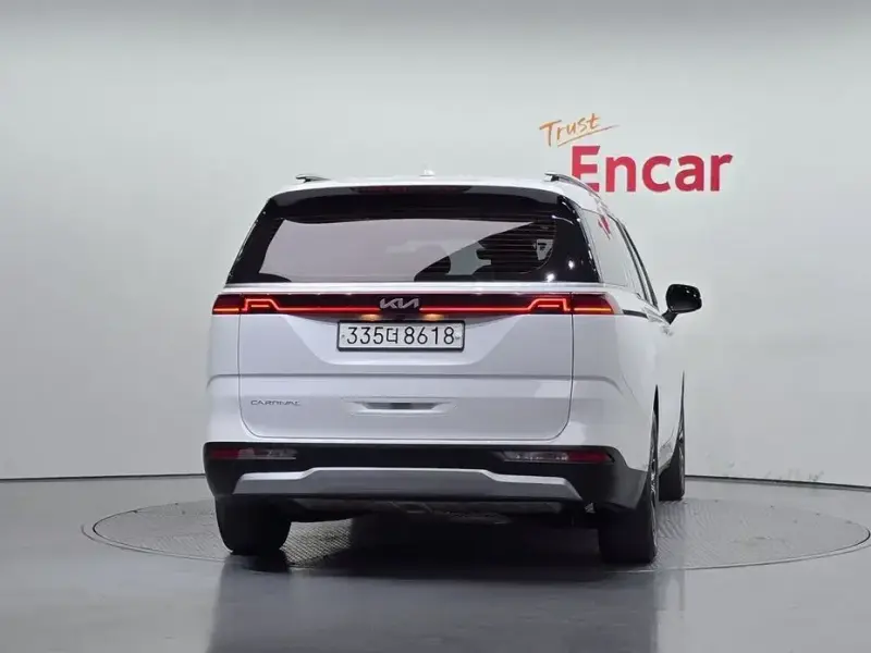 2021 Kia Carnival с пробегом 121 741 км